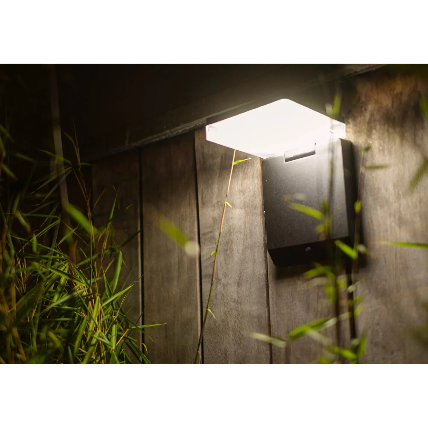 Applique LED solare da esterno Moze Smart Home 1000 lm 4000 K