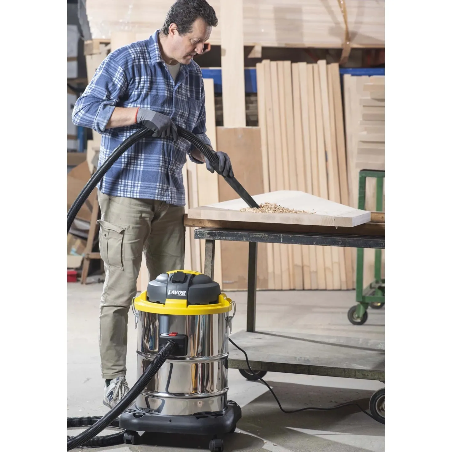 Aspiratore solidi e liquidi Lavor WTP 50 XE 1600 W 55 l