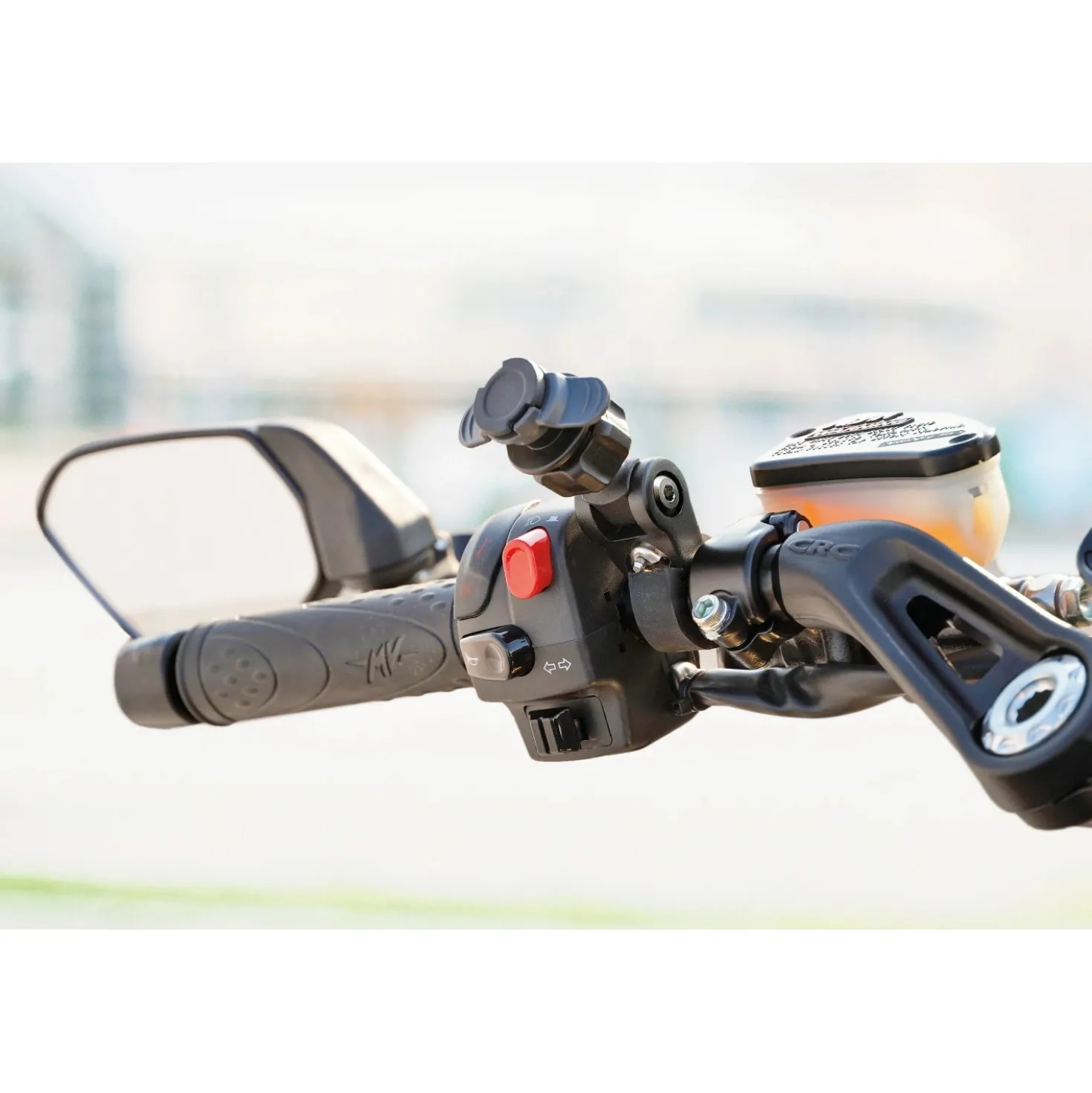 Attacco per manubrio Titan Strap multifunzione regolabile nero/grigio