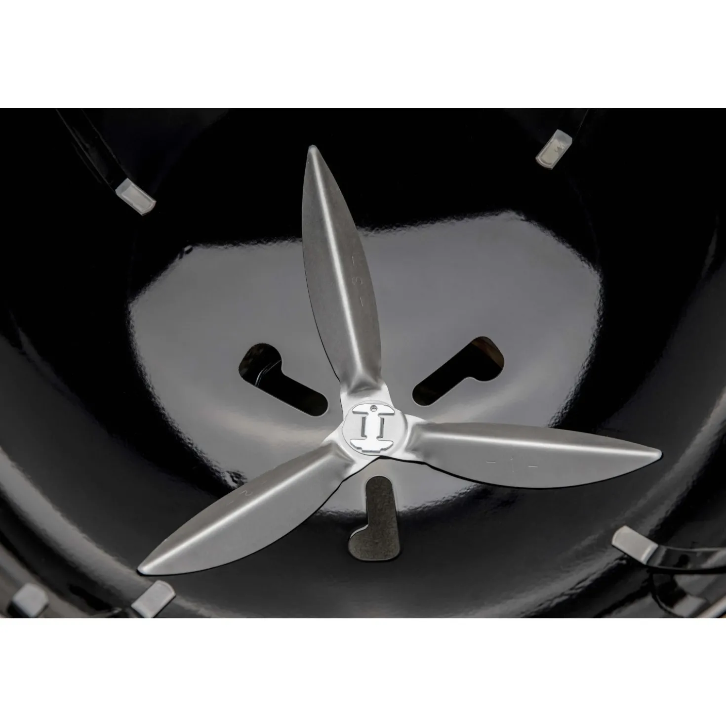 Barbecue a carbonella Weber Master-Touch premium E-5770 nero Ø 57 cm