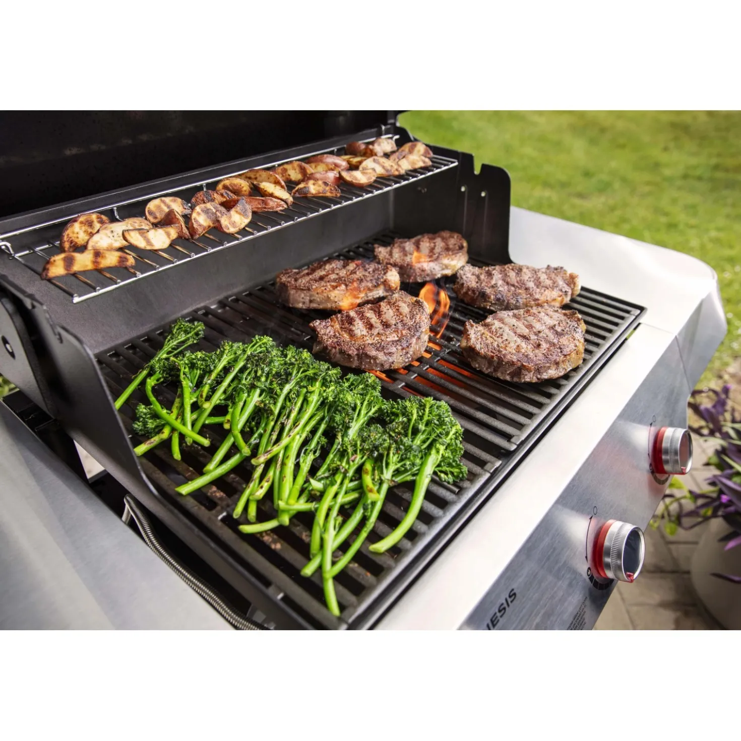 Barbecue a gas Weber Genesis E-315 3 bruciatori nero con ripiano laterale