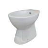 Bidet Pola staccato dal muro bianco