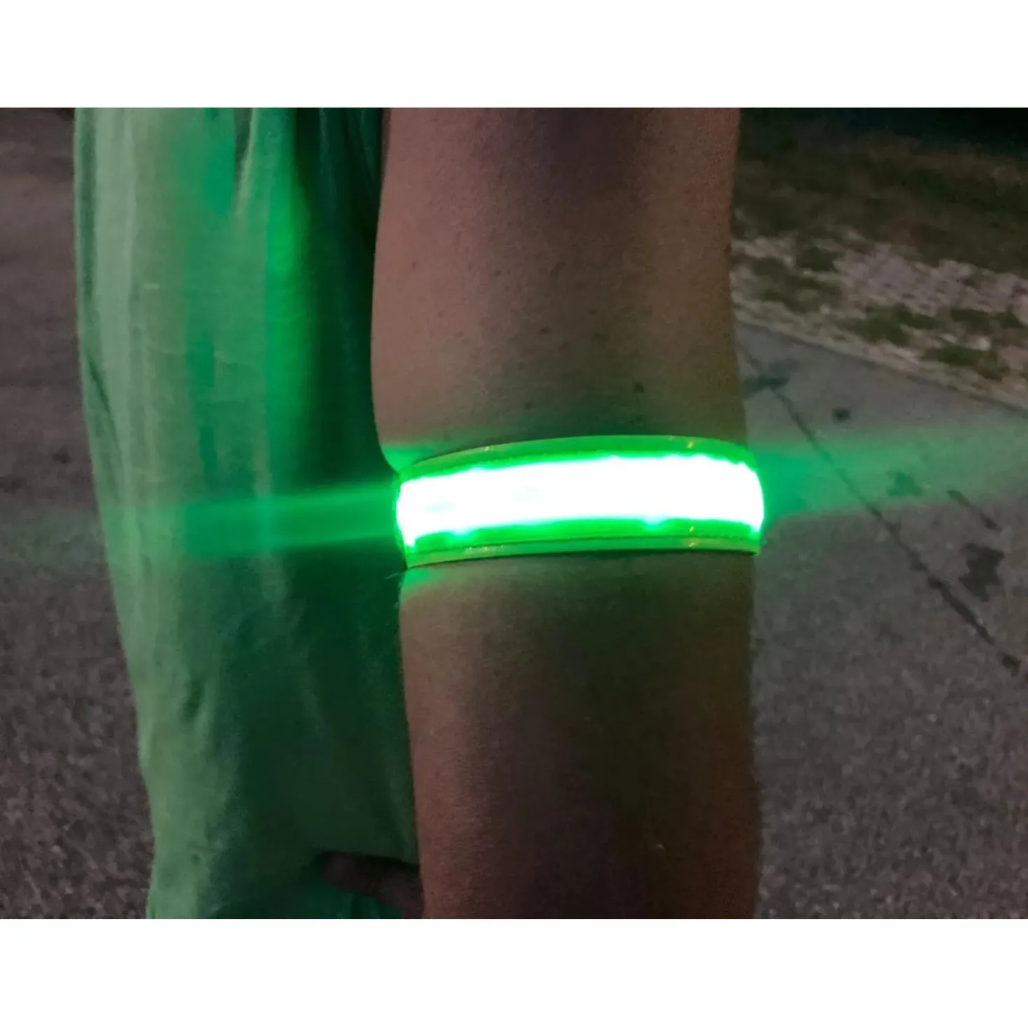 Bracciale con LED 28-32 cm