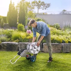 Carrello avvolgitubo Gardena AquaRoll M Metal con tubo 25 m lancia e raccordi