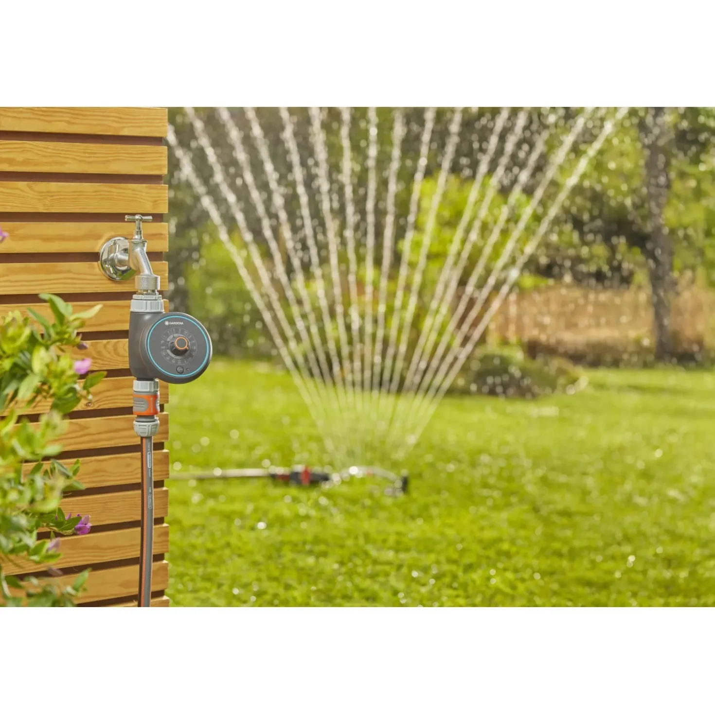 Centralina per irrigazione Gardena Easy 15 programmi pre-impostati 9,8x9,3x15 cm