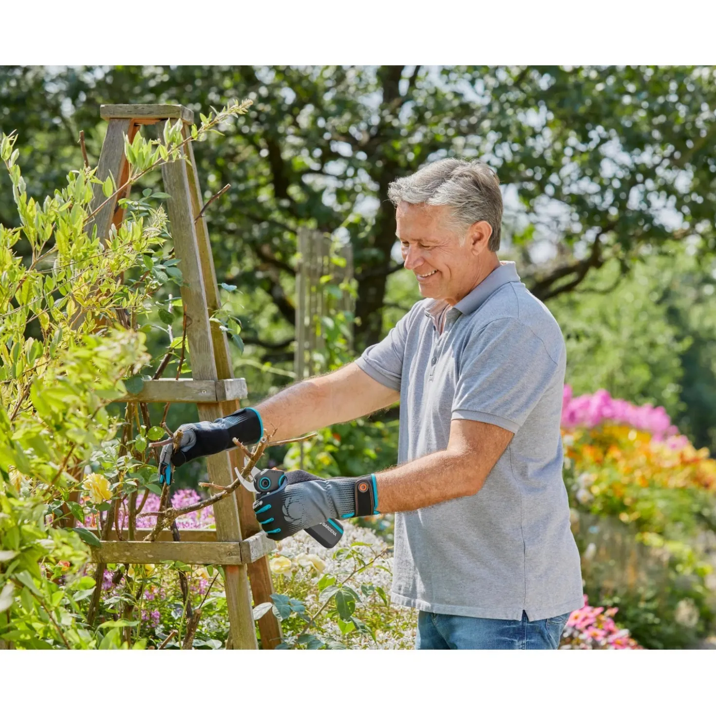 Cesoie da giardino Gardena Assistcut a batteria