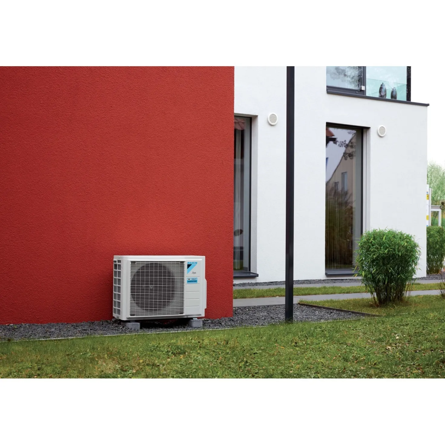 Climatizzatore fisso Daikin New Evolution monosplit 9000 BTU A++/A+