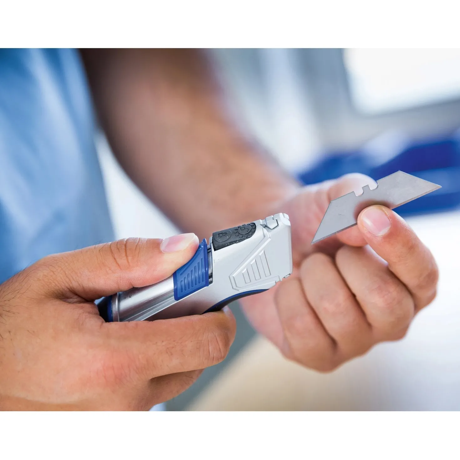 Cutter LUX-TOOLS con borsa