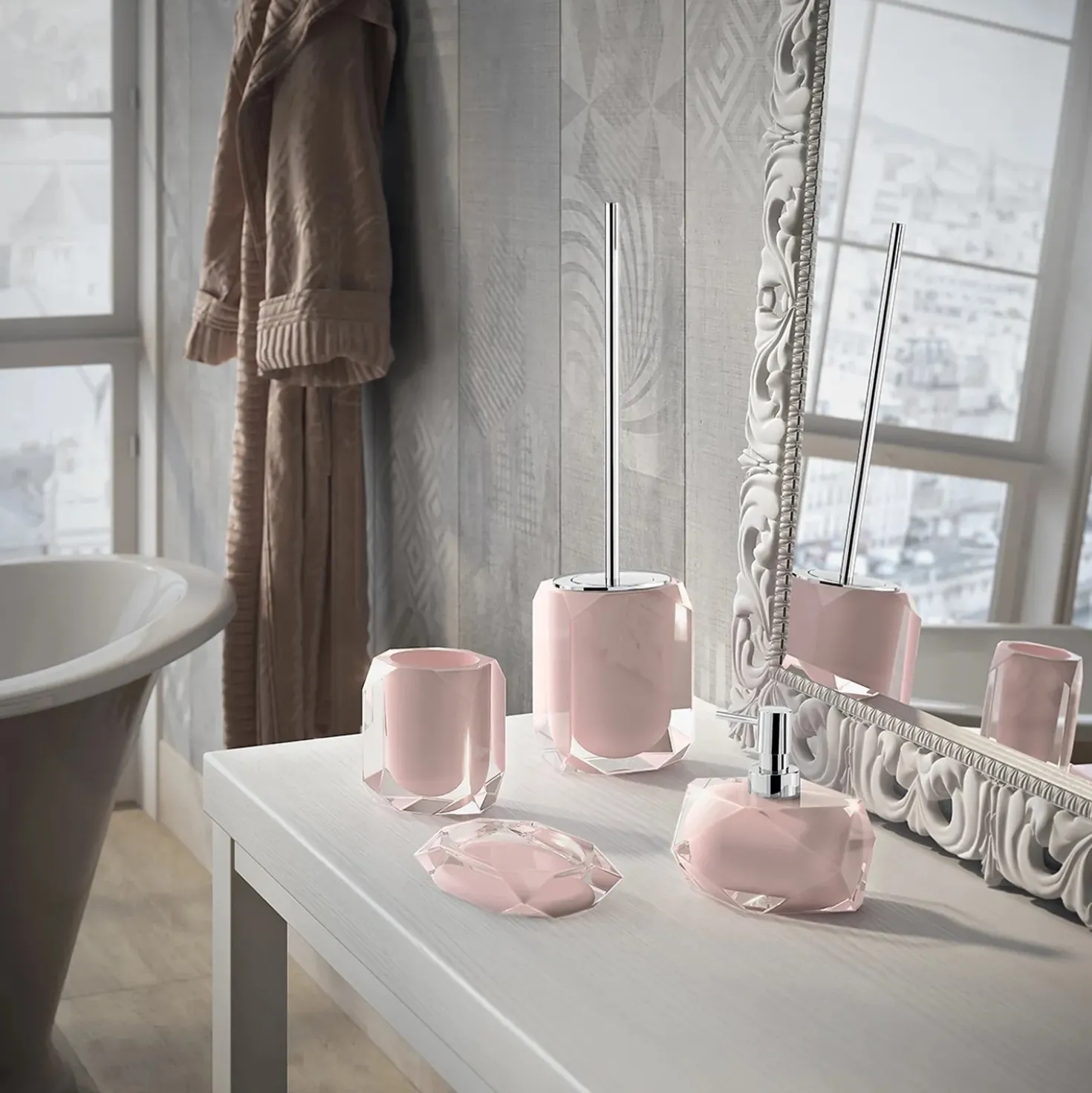 Dispenser sapone Chanelle in resina rosa