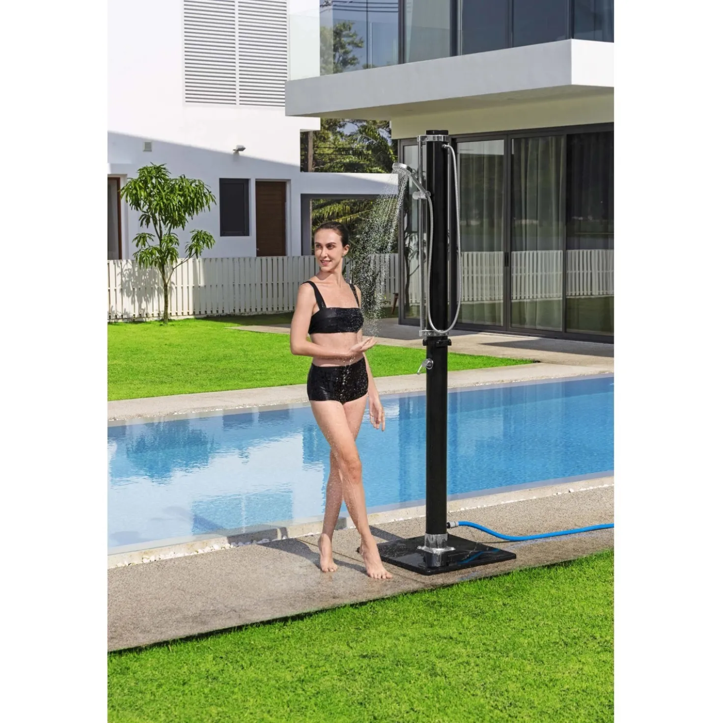Doccia da giardino solare Bestway nero 20 l