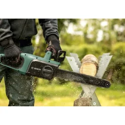 Elettrosega Bosch UniversalChain barra L 40 cm 57 maglie 1800 W