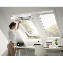 Finestra apertura a bilico plastica Velux L 78 x H 98 cm