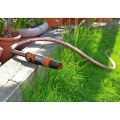 Lancia per irrigazione e pulizia Gardena Classic getto regolabile