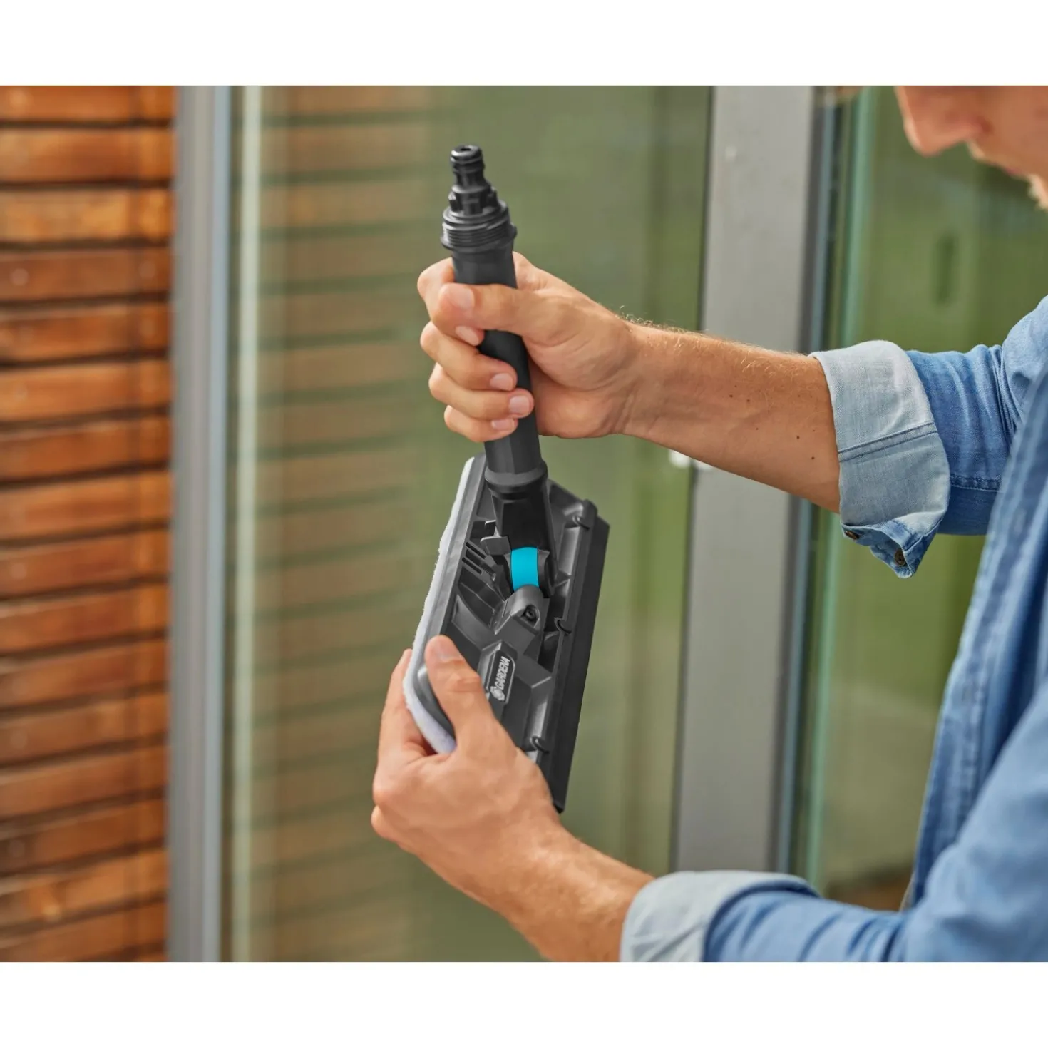 Lavavetro Gardena Cleansystem con microfibra e non tessuto e lamina in gomma