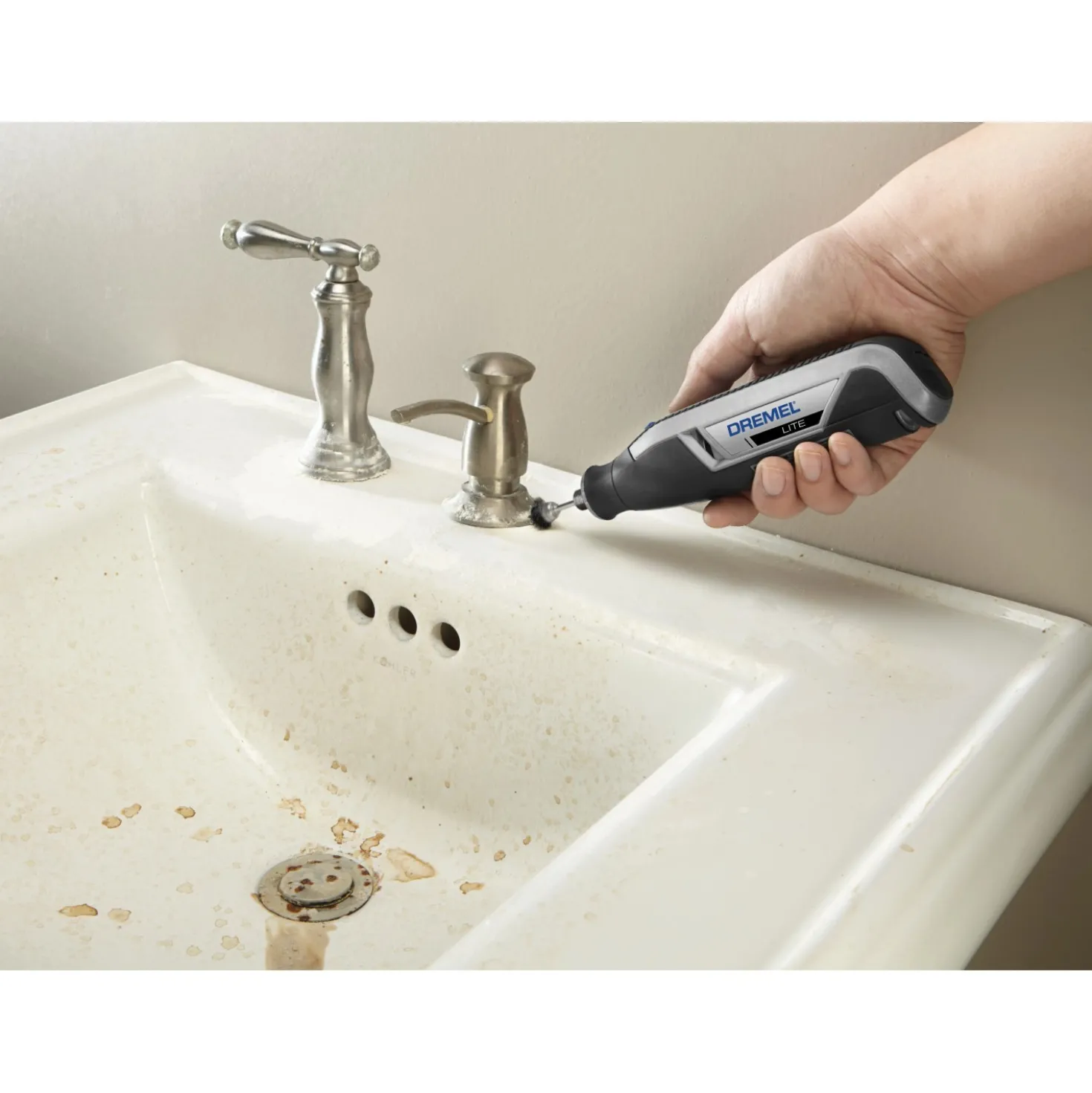 Multiutensile a batteria Litio 15 accessori