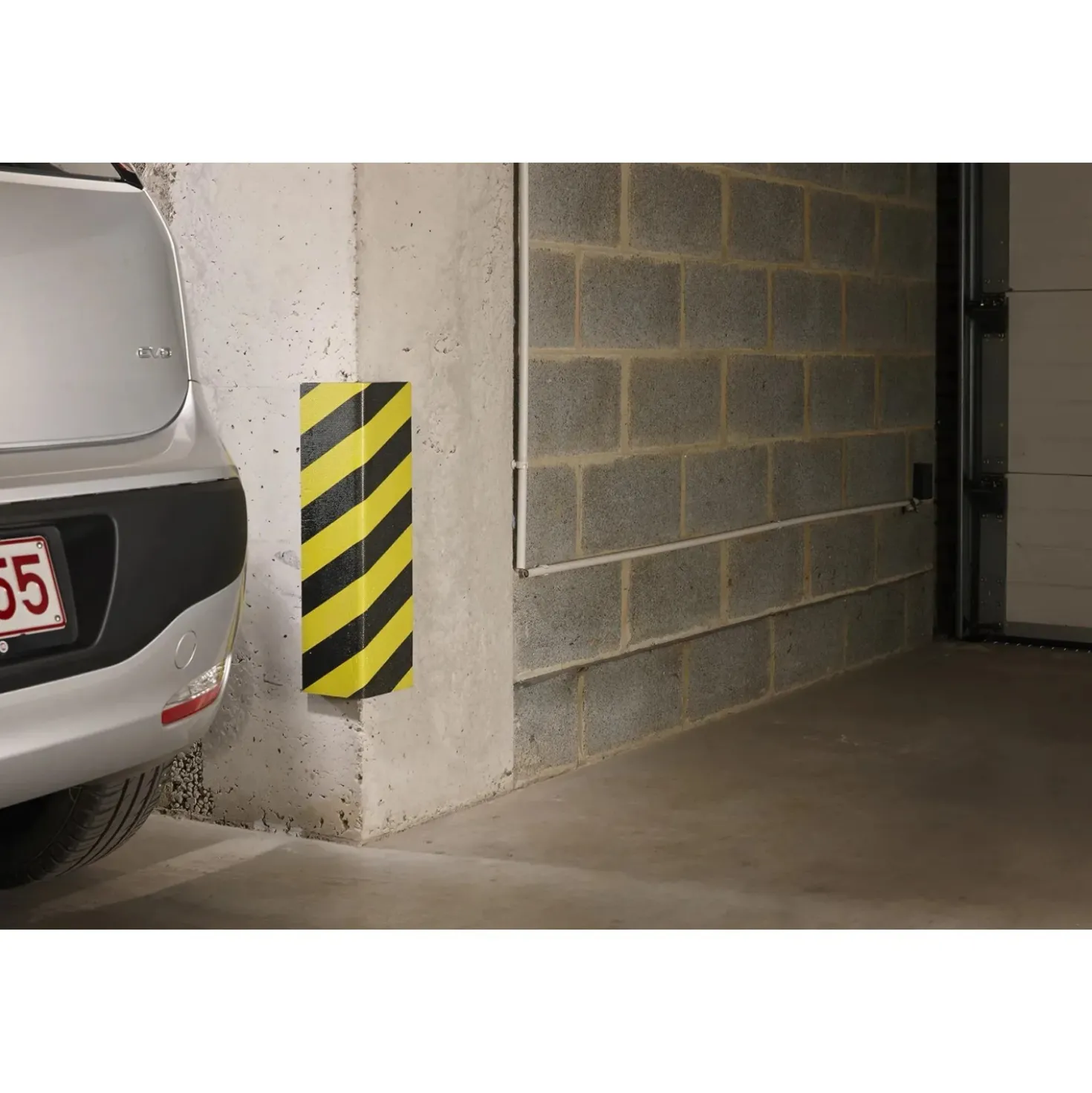 Paracolpi garage adesivo ad angolo 50 cm 12,5x12,5 cm giallo-nero