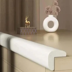 Paraspigoli in gomma bianco 1M x 1,5 cm