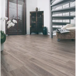 Pavimento laminato Comfort quercia sp. 7 mm 2,663 m²