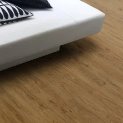 Pavimento vinilico Gerflor Senso autoadesivo Noyer sp 2 mm 91,4x15,2 cm