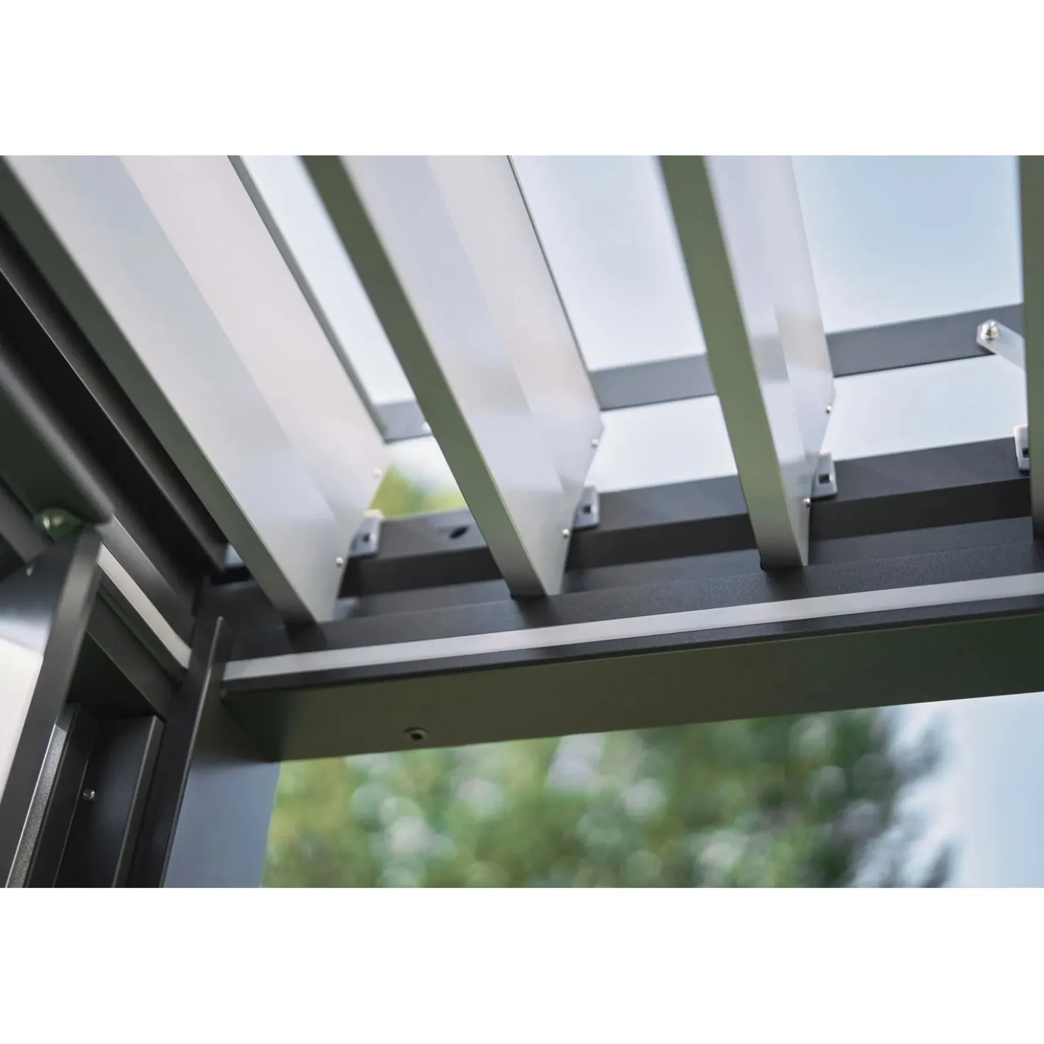 Pergola in metallo Biohort grigio quarzo/argento 608x312x264 cm