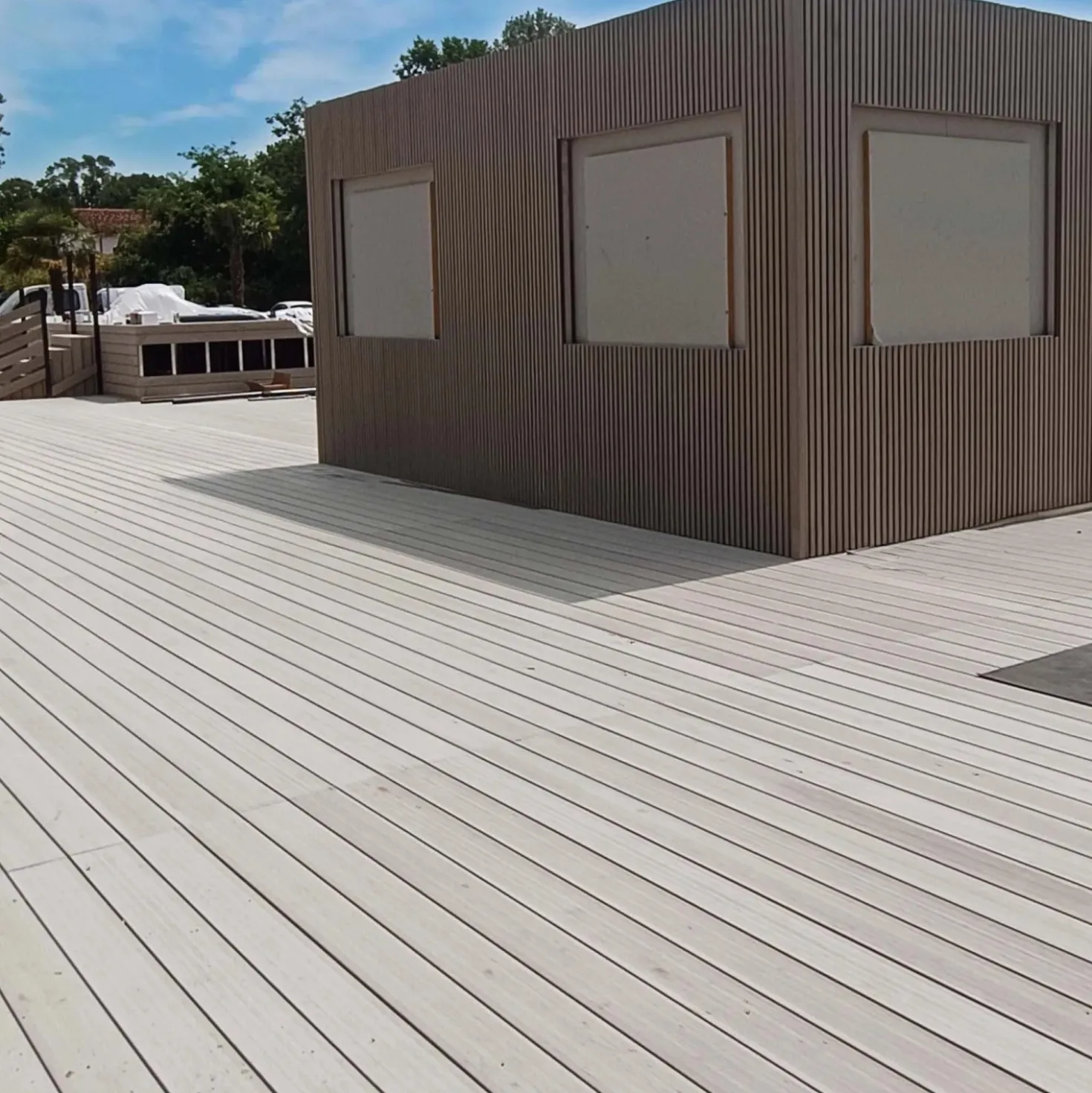 Piastrelle da esterno doga in WPC easylife natural 143x2000 mm