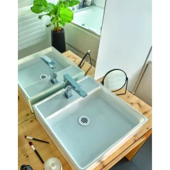 Piletta lavabo a scarico libero con griglia curva in Ottone cromato