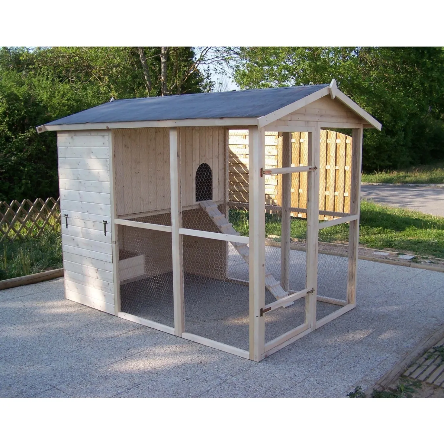 Pollaio in legno con tetto apribile 160x244 cm
