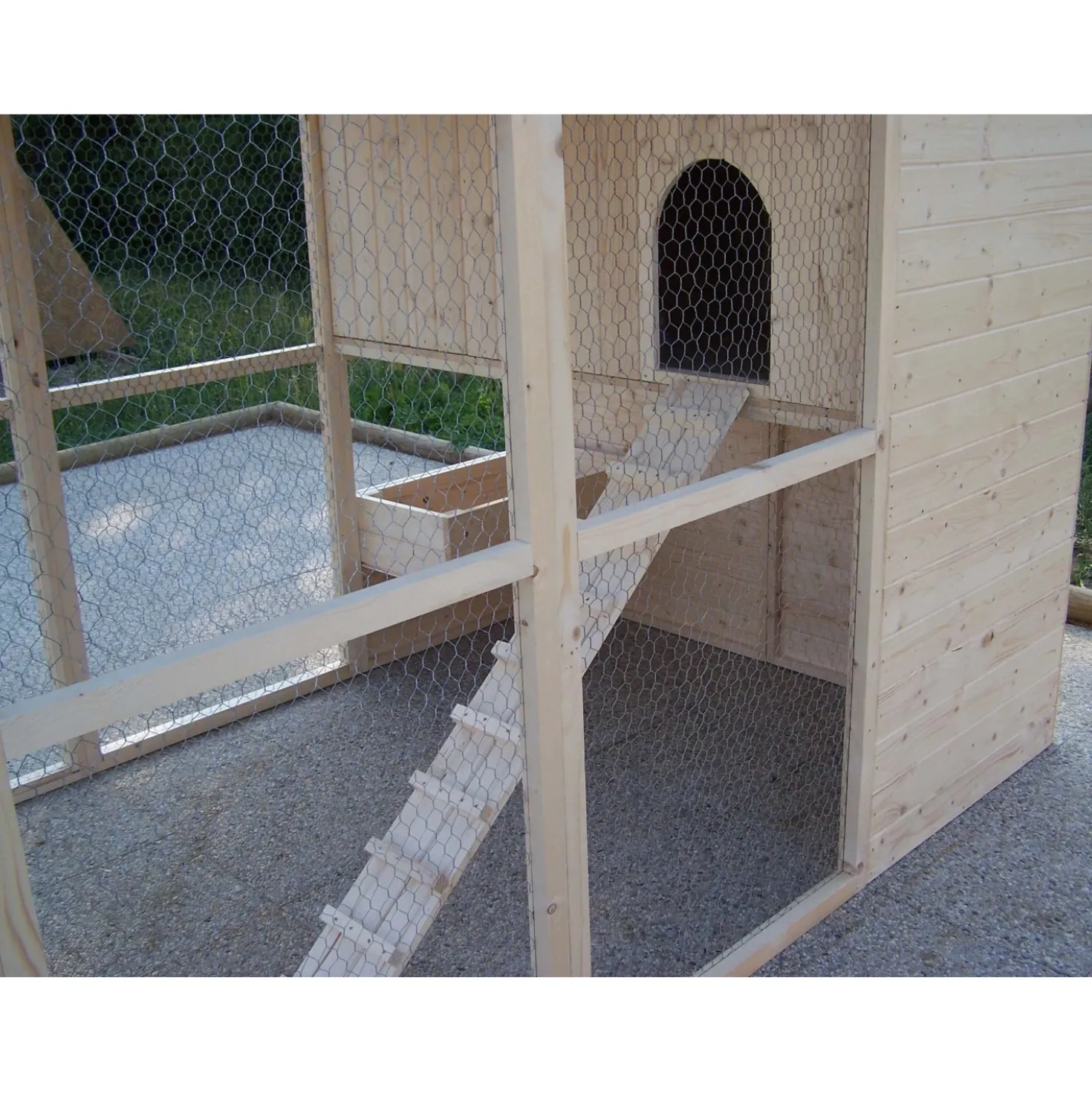 Pollaio in legno con tetto apribile 160x244 cm