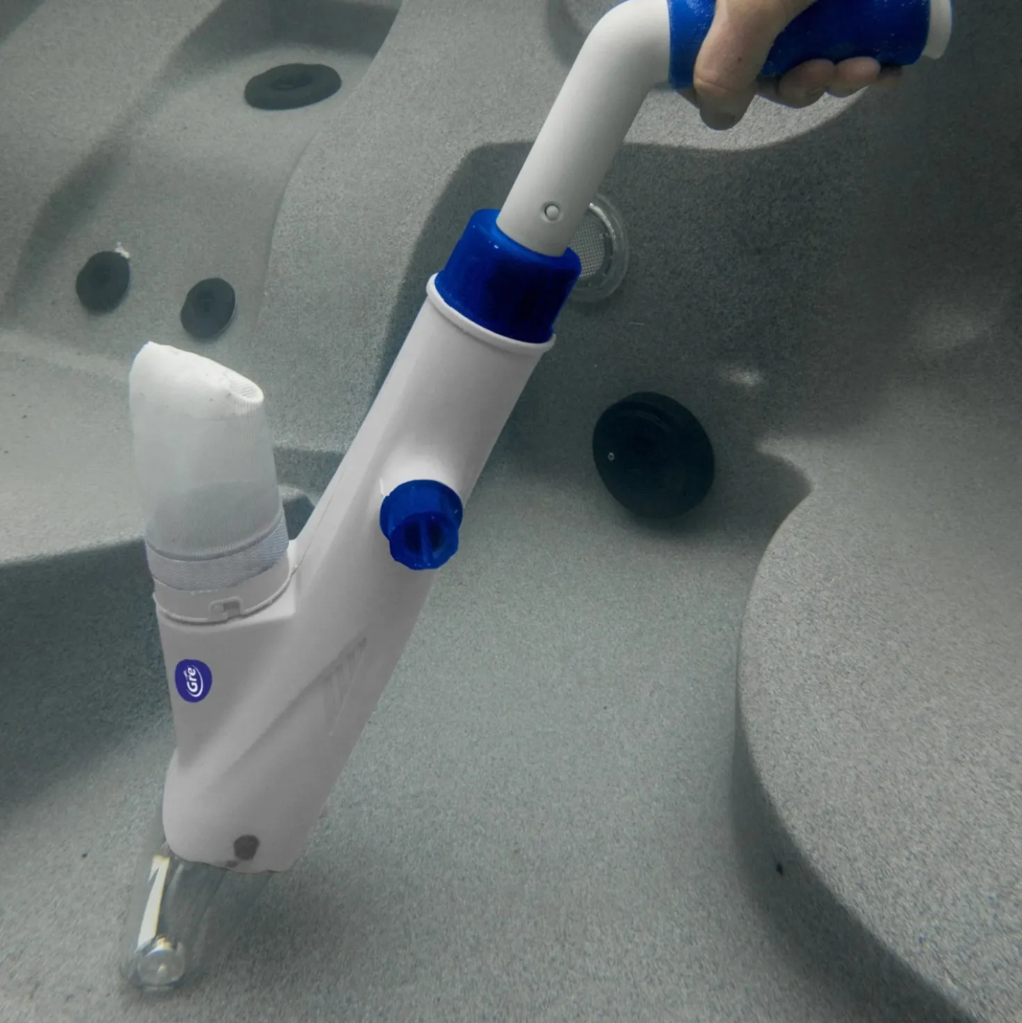Pulitore elettrico ricaricabile per piscine e spa