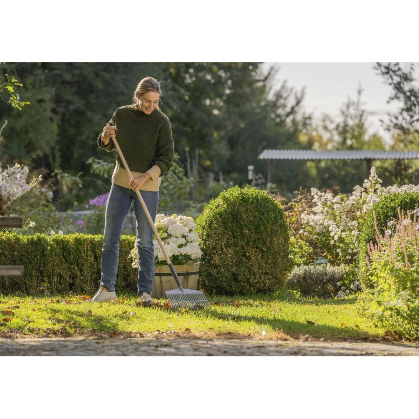 Rastrello per erba Gardena PureLine con denti in plastica L 43 cm