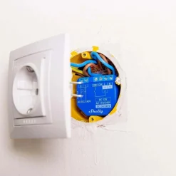 Relè Smart Home Wifi e bluetooth Shelly 1 PLUS per luci ed interruttori