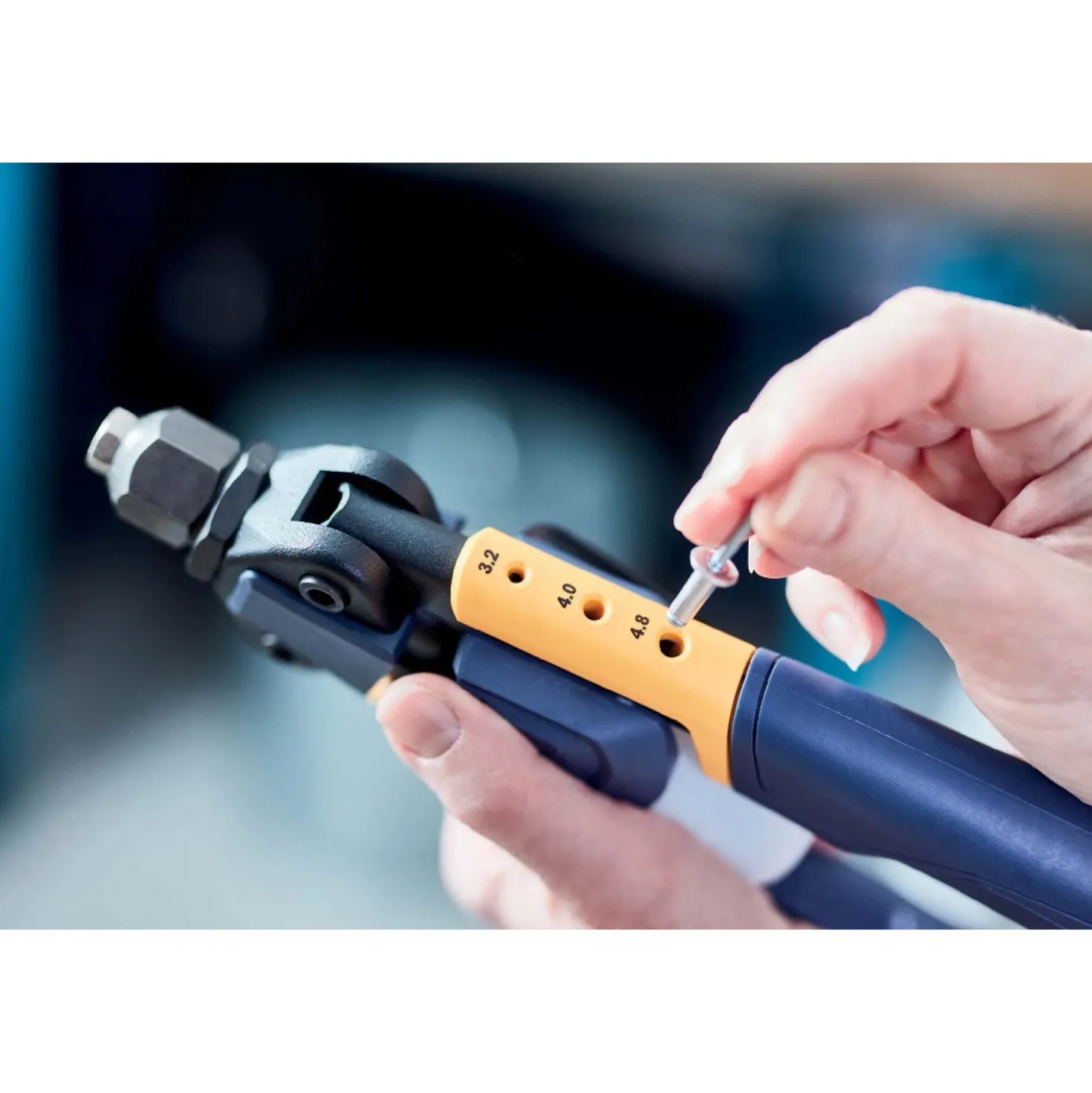 Rivettatrice Rapid RP100 MULTI con moltiplica di potenza