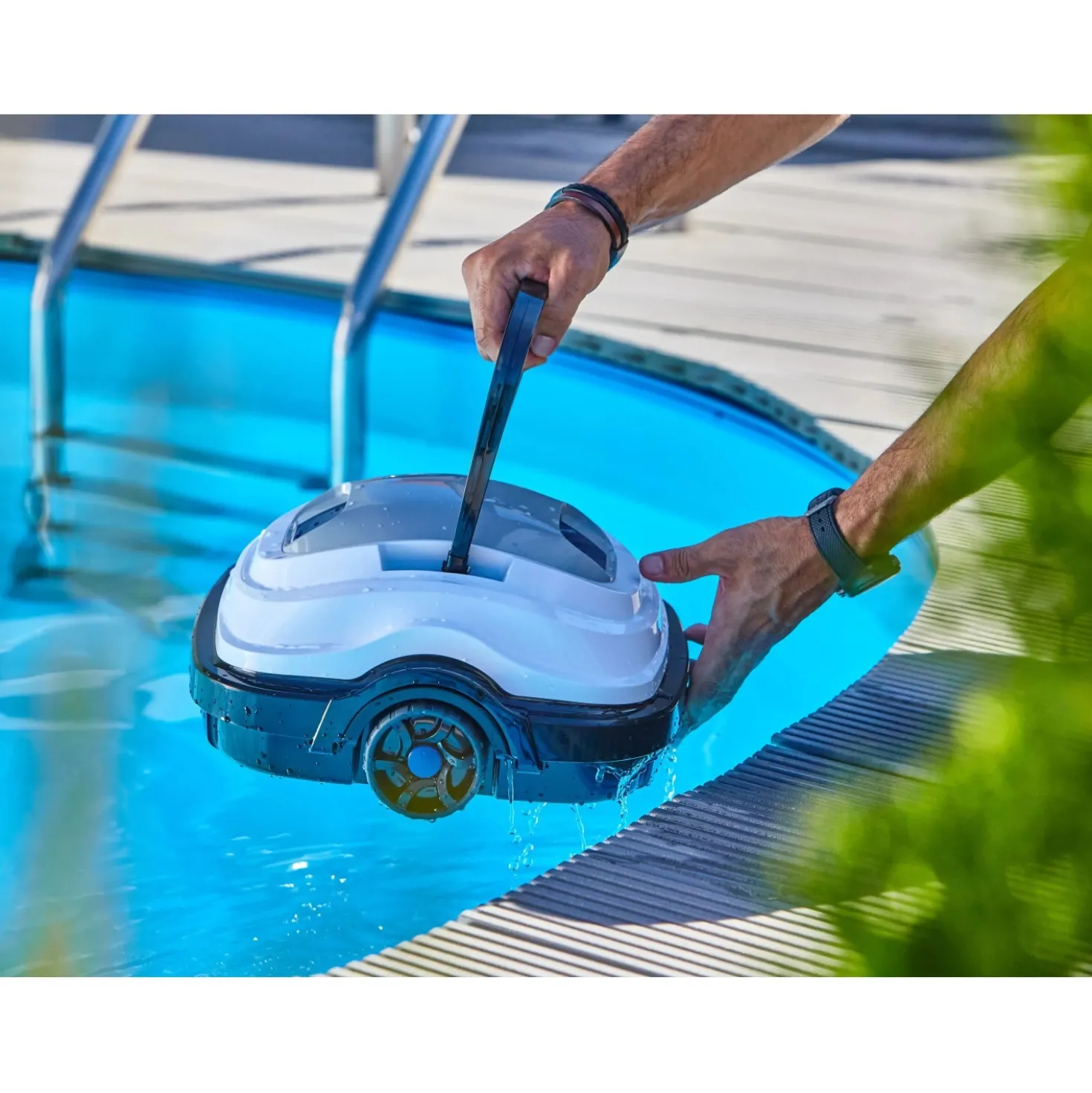 Robot da piscina a batteria Orca 45 CL per fondo piscina