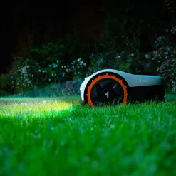 Robot tagliaerba a batteria Segway Navimow 600 m²