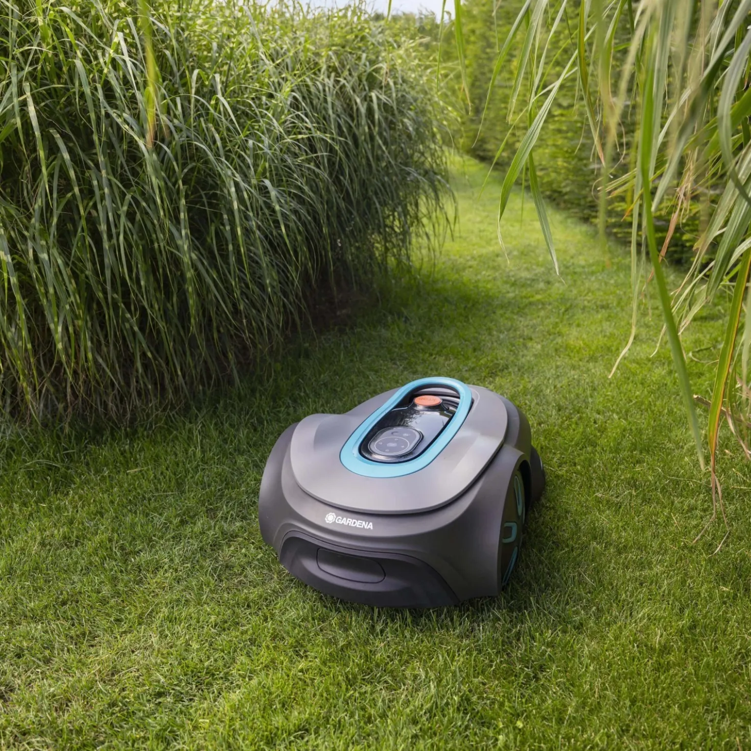 Robot tagliaerba a batteria Gardena Sileno Max 1200 m²