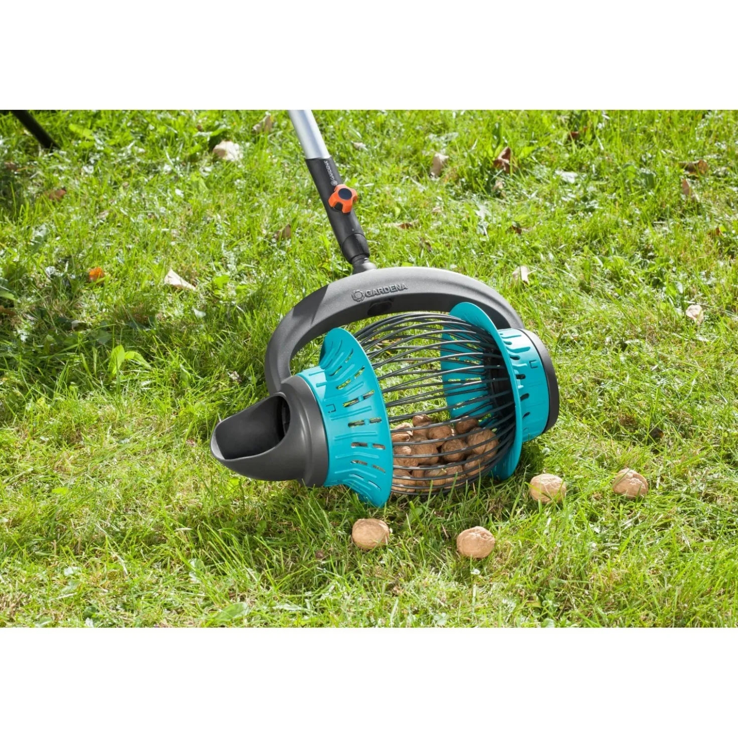 Rullo raccoglifrutta Gardena con manico