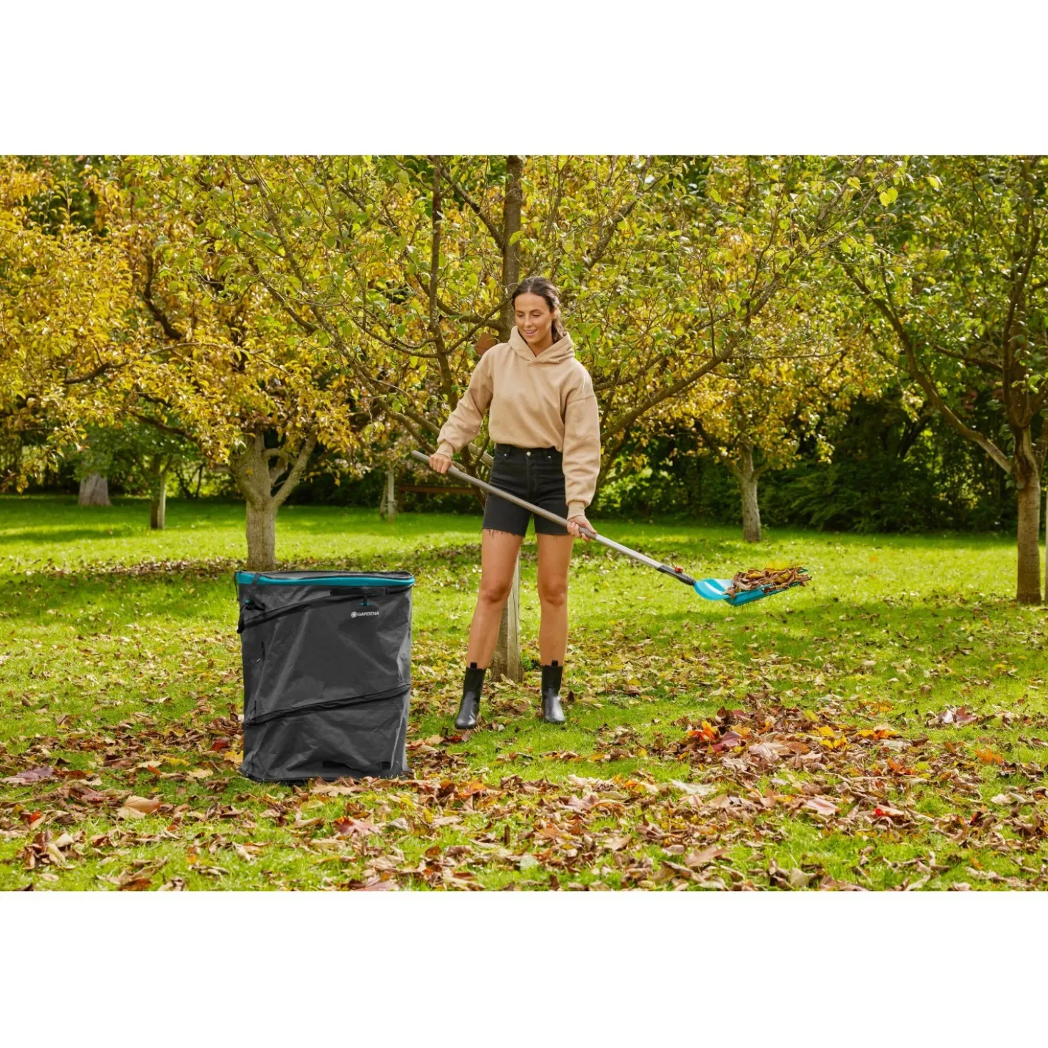 Sacco spazzatura per giardino Gardena PopUp 220 l 70x56x56 cm grigio