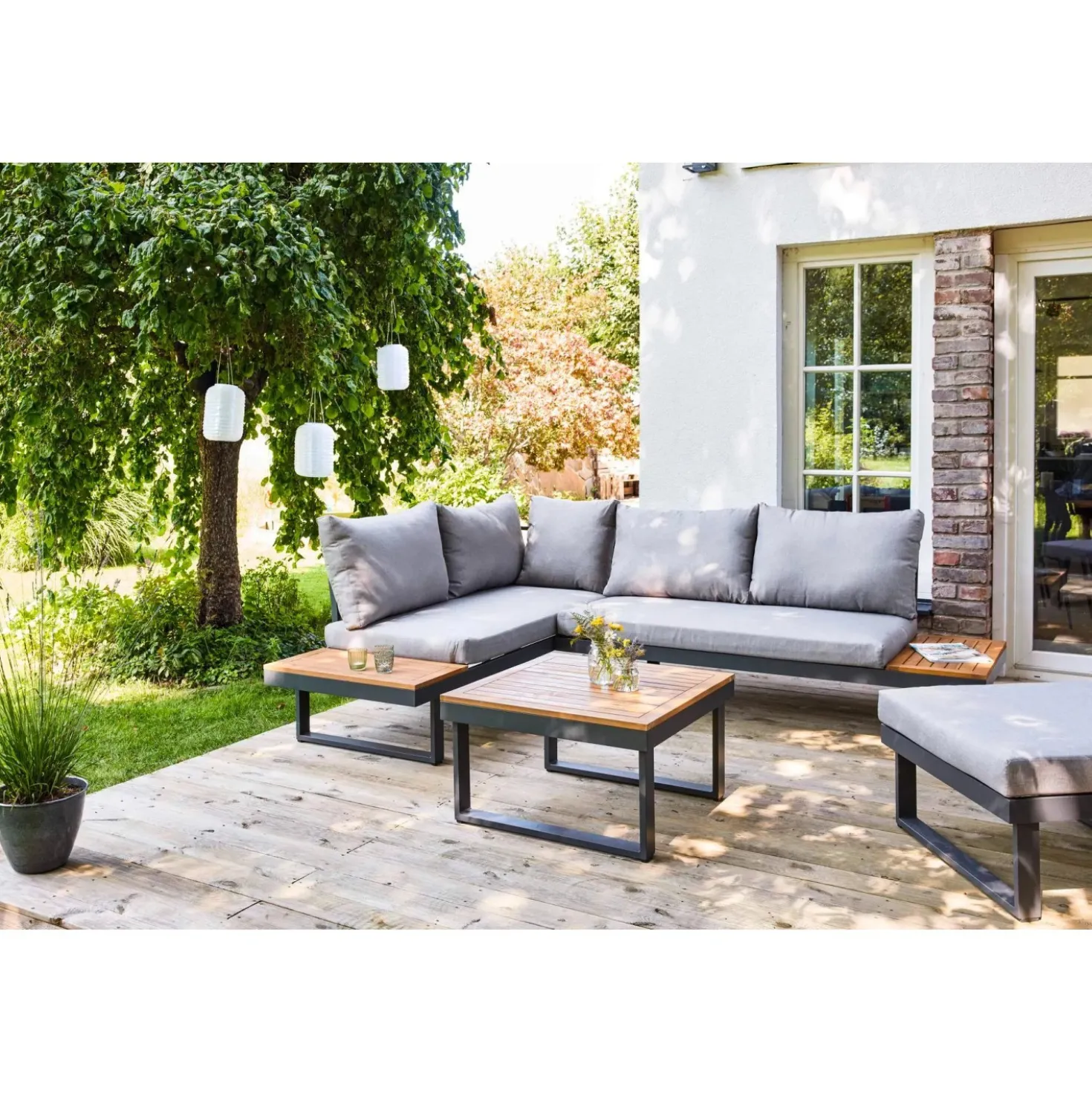 Salotto da giardino angolare Lipson in alluminio con inserti in legno 4 posti