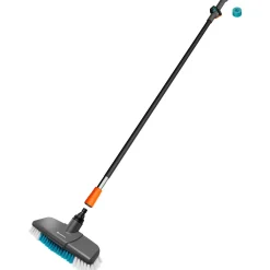 Scopa Gardena Cleansystem con manico M e spazzola Hard