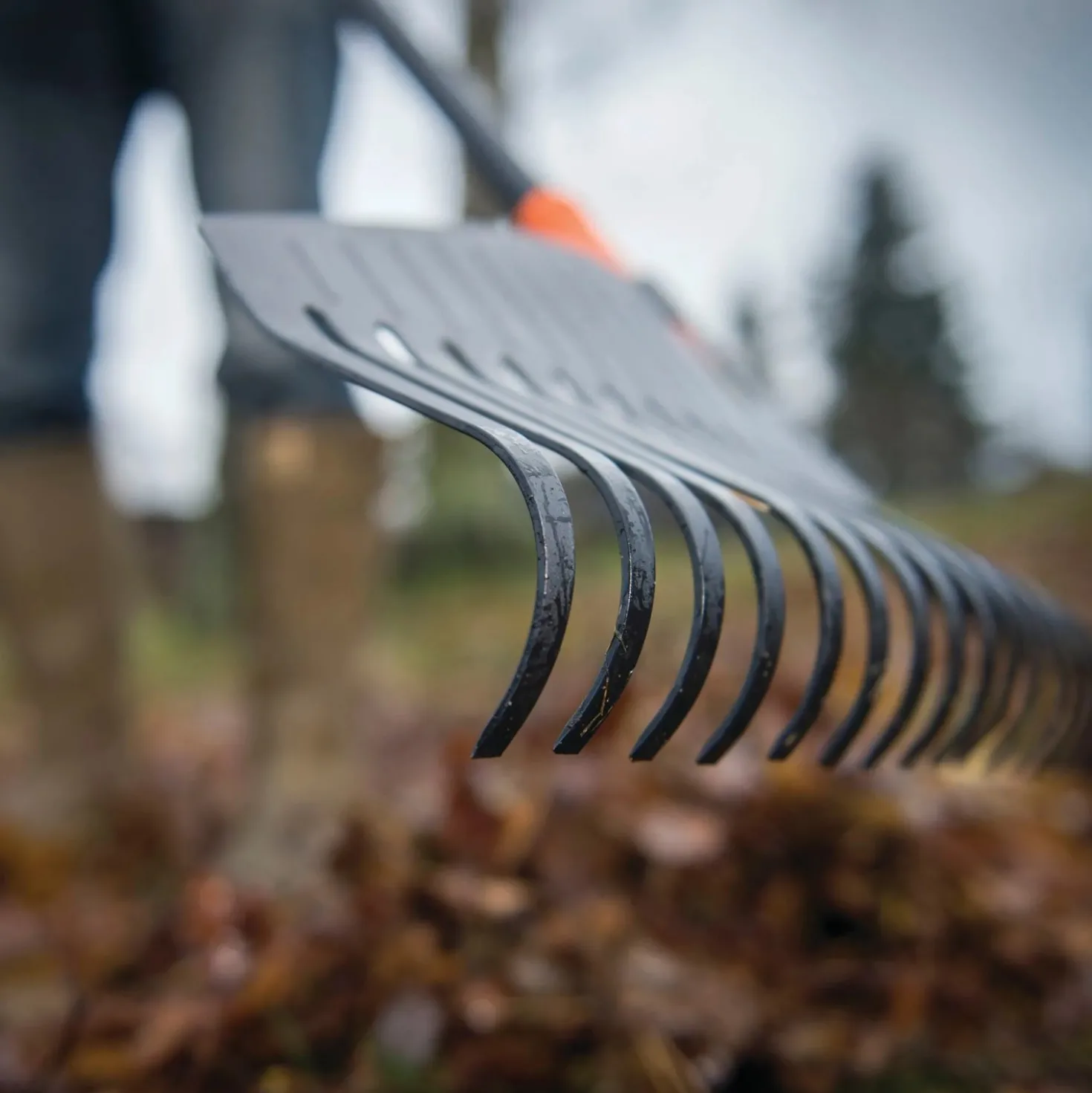 Scopa per foglie Fiskars Solid L