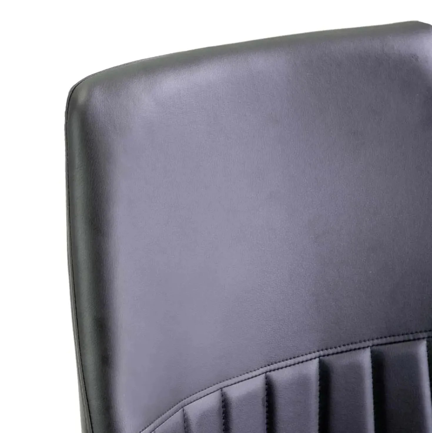 Sedia in ecopelle Oliver nero con struttura nera 48x58xh48/90 cm