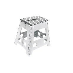Sgabello pieghevole in polipropilene H 32 cm p. max 150 kg