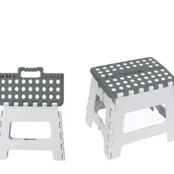 Sgabello pieghevole in polipropilene H 22 cm p. max 150 kg