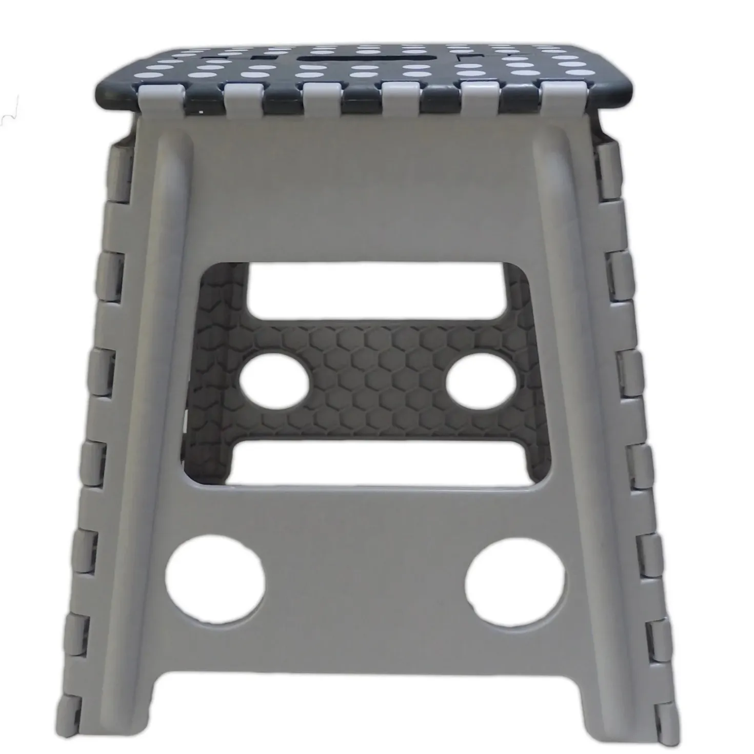 Sgabello pieghevole in polipropilene H 39 cm p. max 150 kg