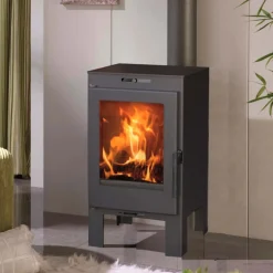 Stufa a legna in acciaio Almudena 5 Ecodesign 7,3 kw nero metallico
