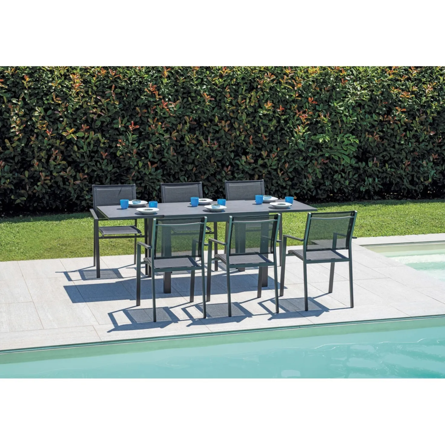 Tavolo allungabile da giardino in alluminio grigio scuro 104-208xH75 cm