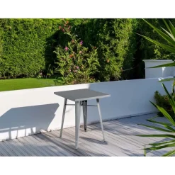 Tavolo alto da giardino in lamiera grigio 60x60xH73 cm