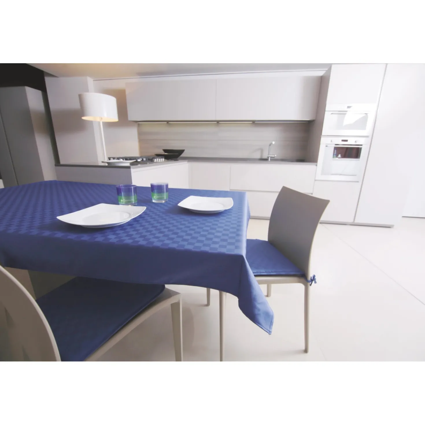 Tovaglia Damina antimacchia colori assortiti 140 cm x 240 cm