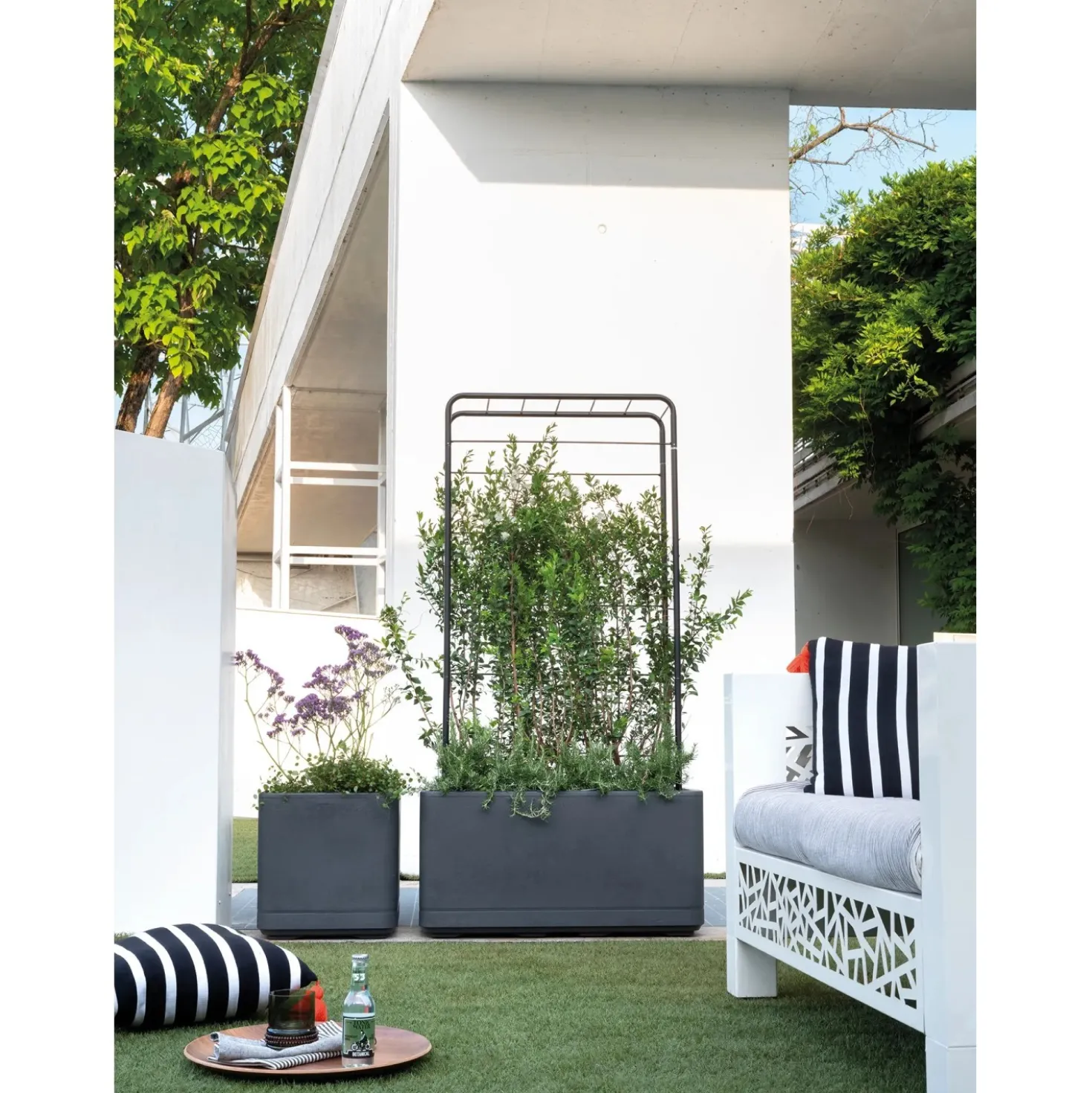Traliccio per fioriera Deroma Cosmo 155x66,6x26,6 cm Nero