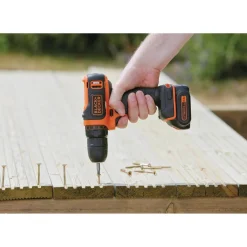 Trapano avvitatore a batteria Black+Decker 10,8 V 1,5 Ah